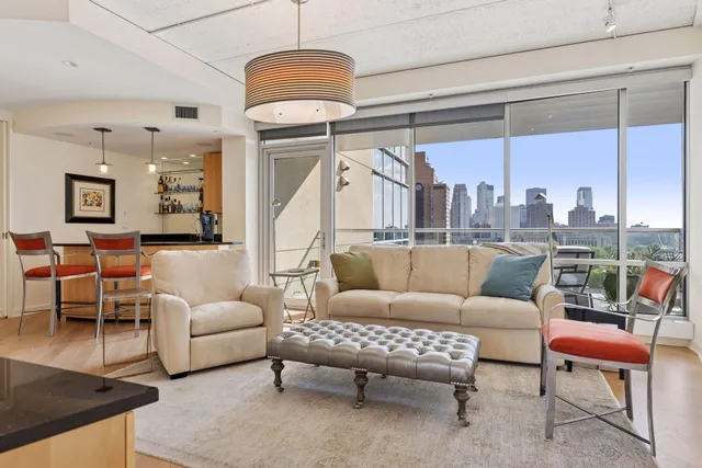 $1,149,000 | 45 University Avenue Southeast, Unit 904, Minneapolis, MN 55414