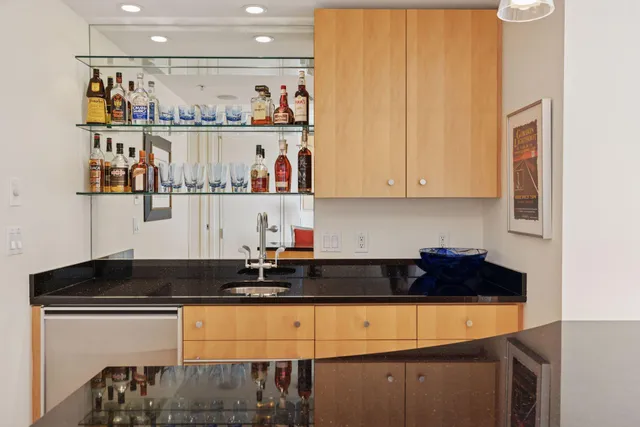 $1,149,000 | 45 University Avenue Southeast, Unit 904, Minneapolis, MN 55414