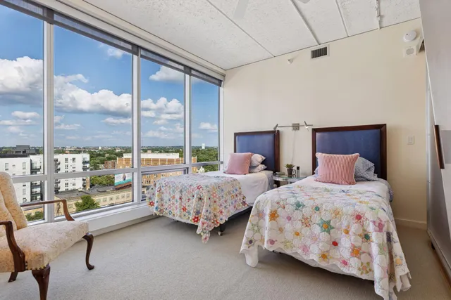 $1,149,000 | 45 University Avenue Southeast, Unit 904, Minneapolis, MN 55414