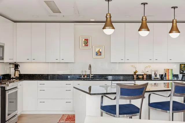 $1,149,000 | 45 University Avenue Southeast, Unit 904, Minneapolis, MN 55414