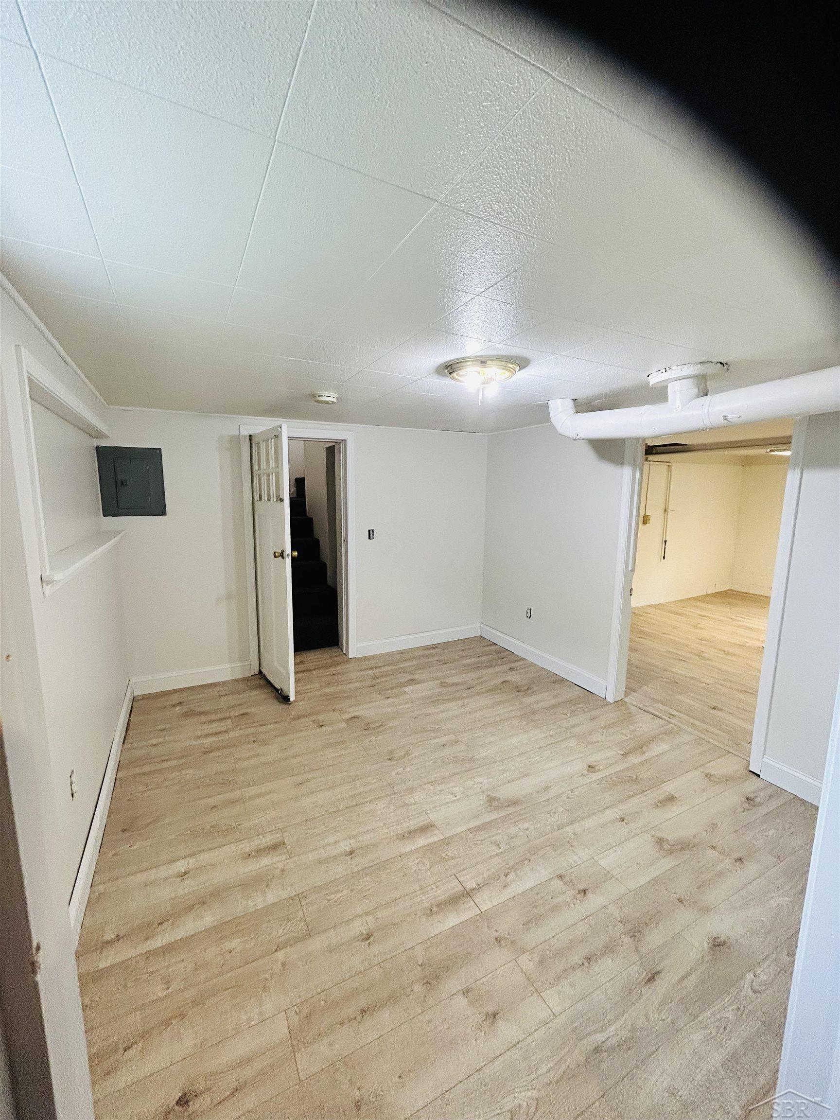 709 Stanton Street Bay City, MI 48708 - Photo 28 of 38 50123584-27.JPG