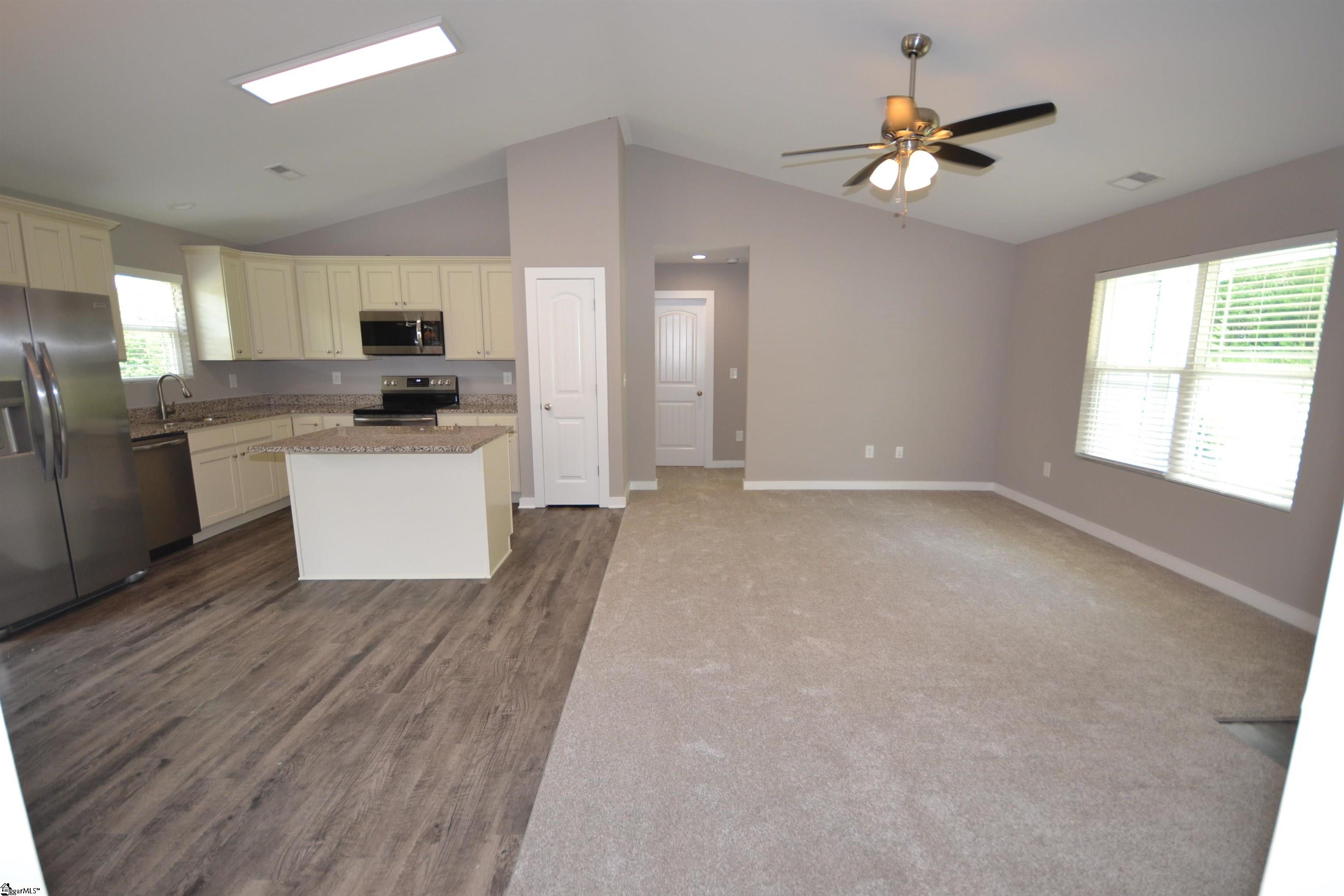 60 Ballenger Road Gray Court, SC 29645 - Photo 7 of 18