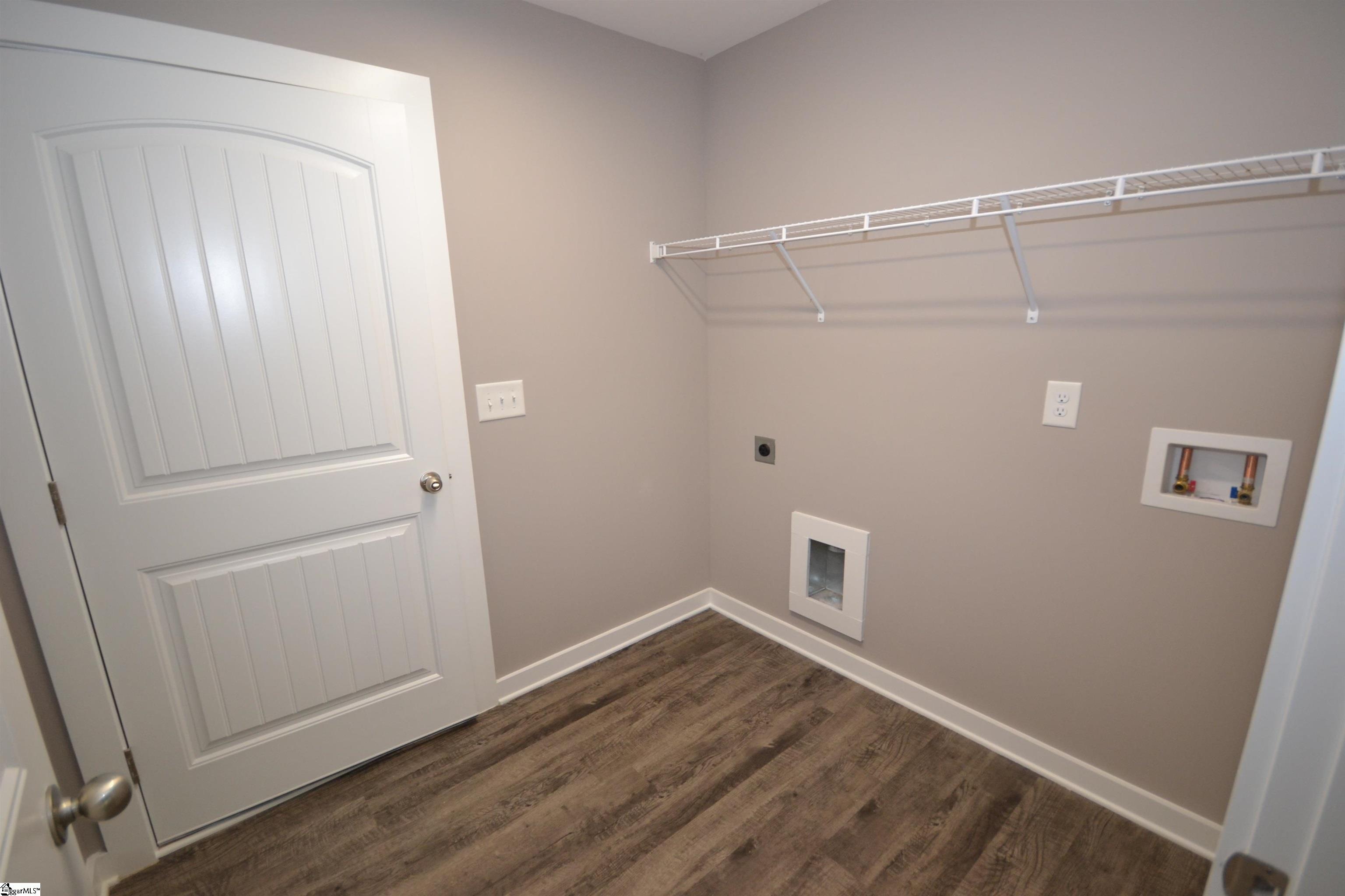 60 Ballenger Road Gray Court, SC 29645 - Photo 9 of 18