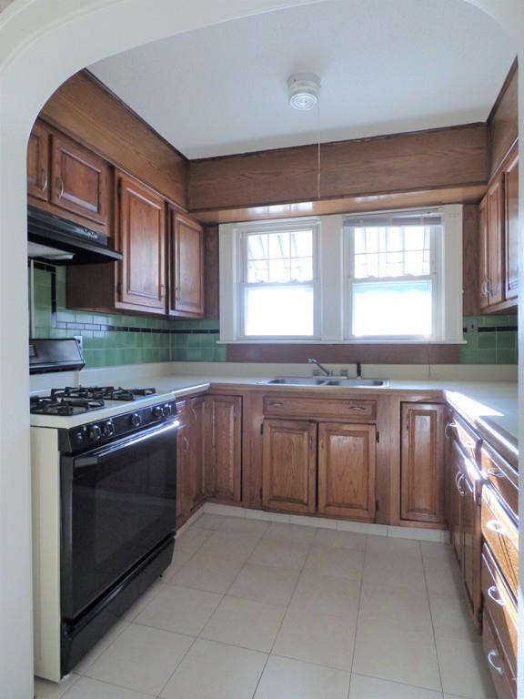51 Kosciusko Street Springfield, MA 01151 - Photo 8 of 19 Gallery Image 8