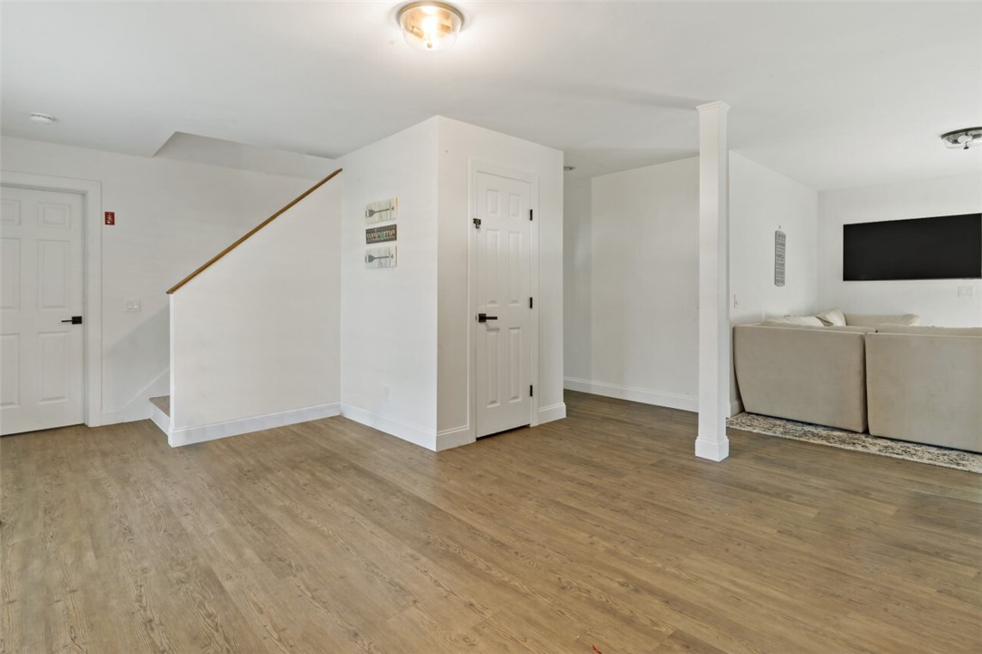11 Defelice Road Narragansett, RI 02882 - Photo 5 of 23 Gallery Image 5