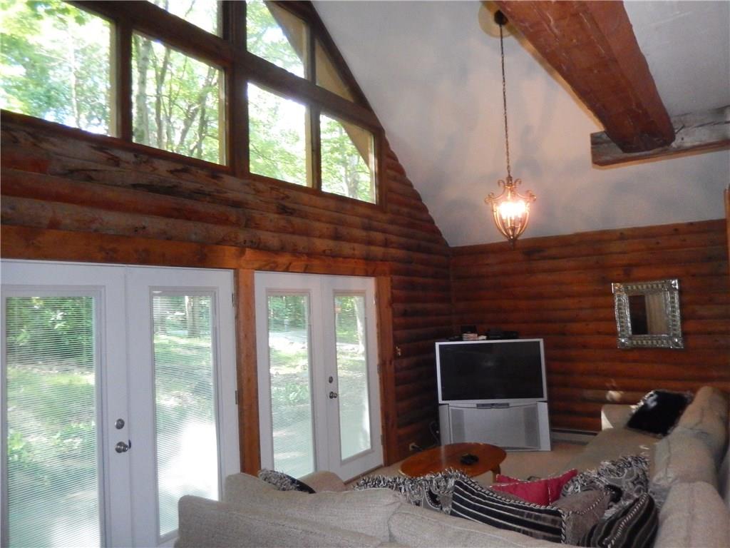 158 Sycamore Road Acme, PA 15610 - Photo 2 of 17 These windows are sure to get your attention.