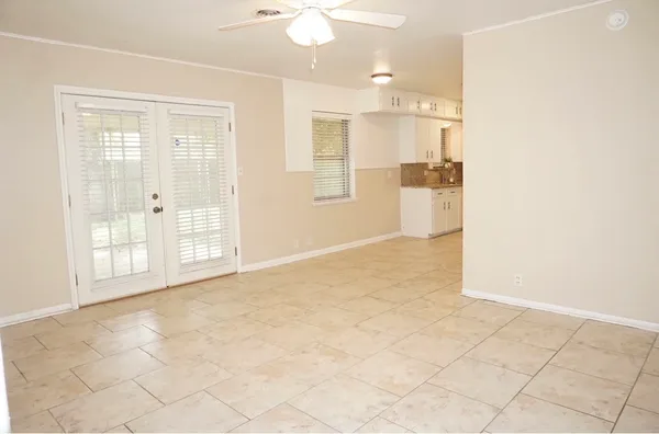 $1,600 | 1716 Edna Avenue, Bay City, TX 77414