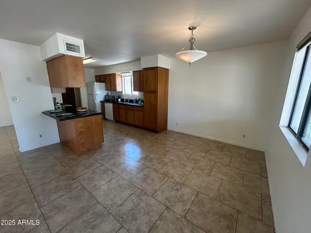 $2,495 | 1302 West 13th Street, Tempe, AZ 85281