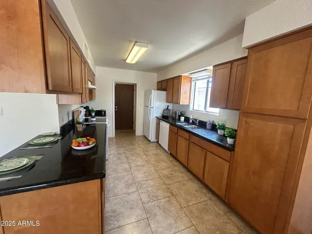 $2,495 | 1302 West 13th Street, Tempe, AZ 85281