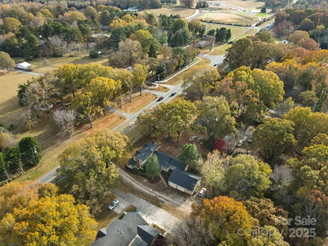 $499,000 | 5607 Matthews-Mint Hill Road, Charlotte, NC 28227