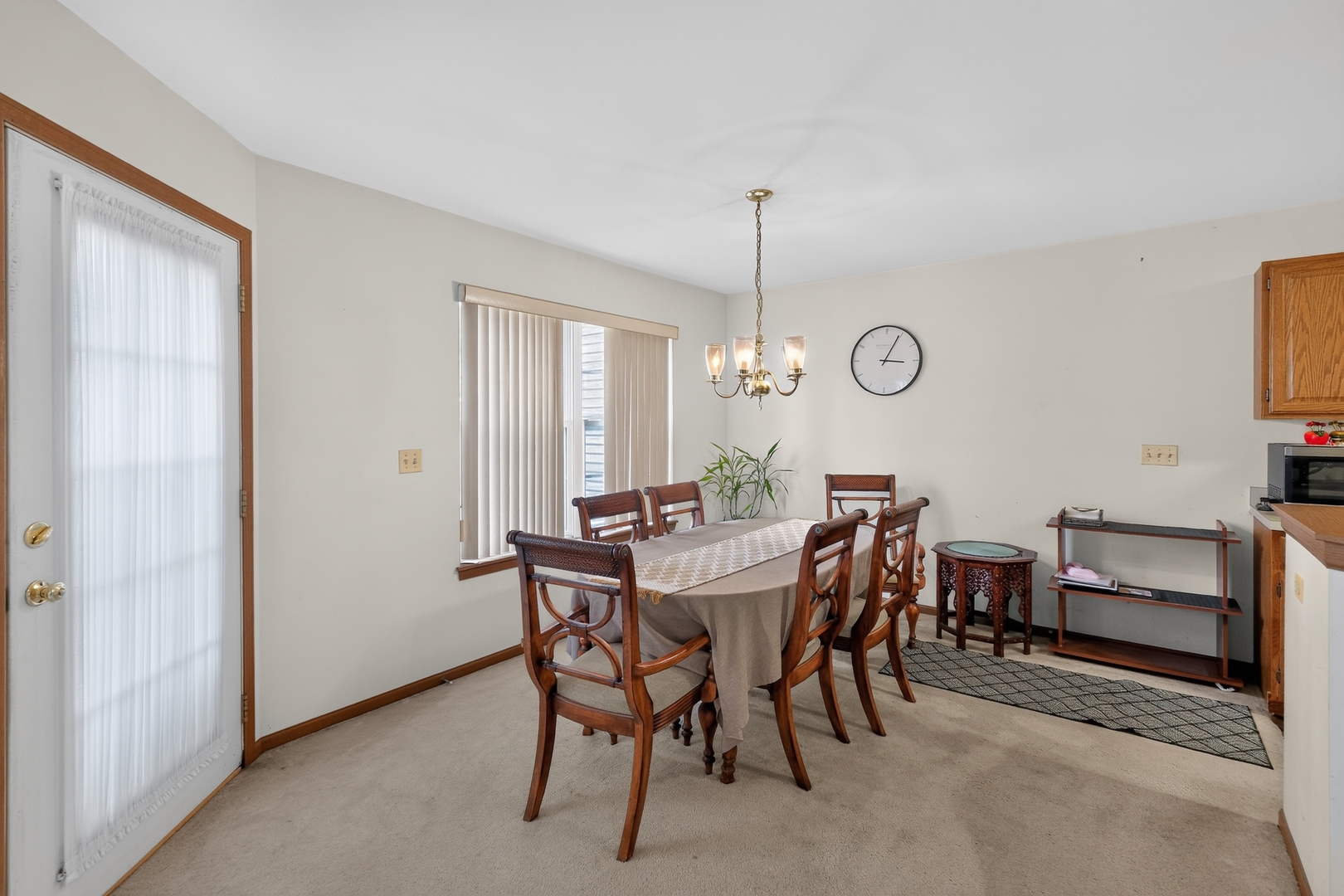 7016 South Stratton Lane Gurnee, IL 60031 - Photo 8 of 19