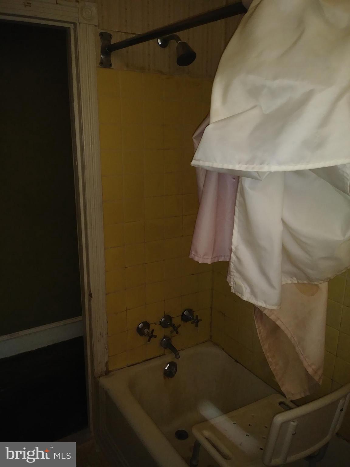 1656 Granite Street Philadelphia, PA 19124 - Photo 21 of 24
