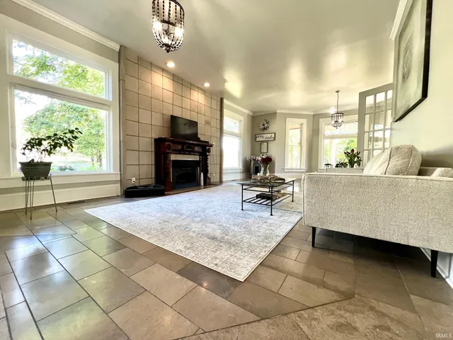 $475,000 | 330 Hawthorne Drive, Bedford, IN 47421