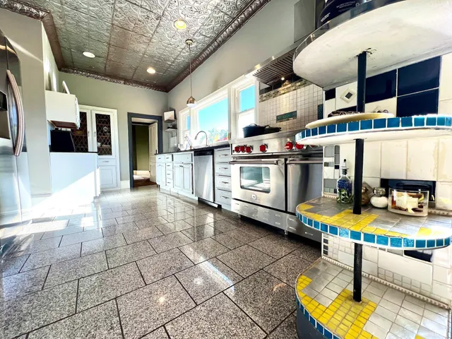 $475,000 | 330 Hawthorne Drive, Bedford, IN 47421