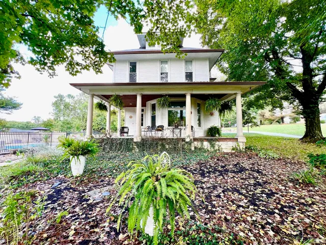 $475,000 | 330 Hawthorne Drive, Bedford, IN 47421