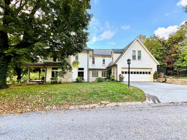 $475,000 | 330 Hawthorne Drive, Bedford, IN 47421