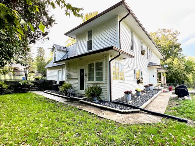 $475,000 | 330 Hawthorne Drive, Bedford, IN 47421