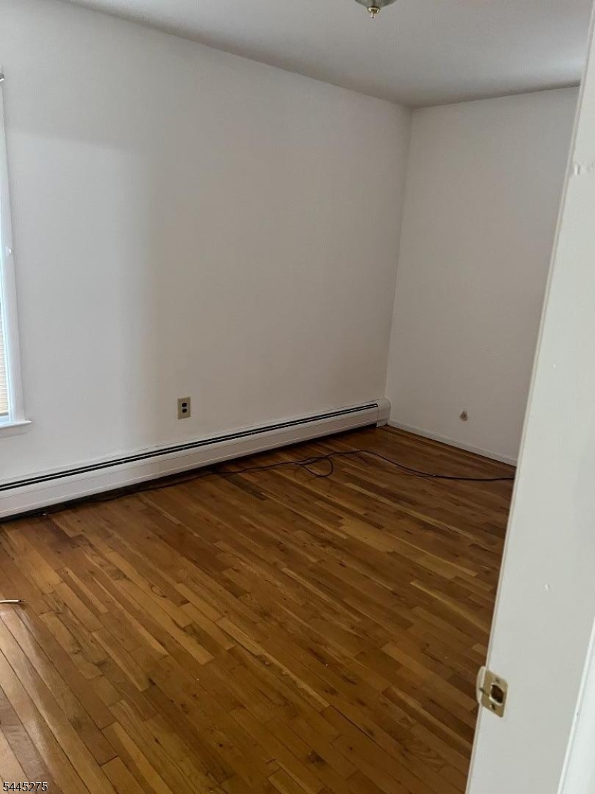 1024 Fanny Street Elizabeth, NJ 07201 - Photo 7 of 8