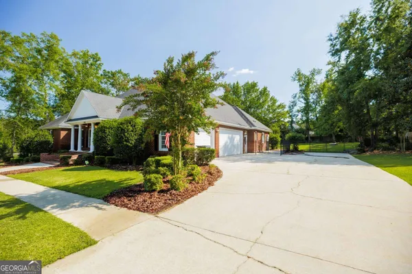 $899,000 | 4305 Fouracre Place, Valdosta, GA 31601