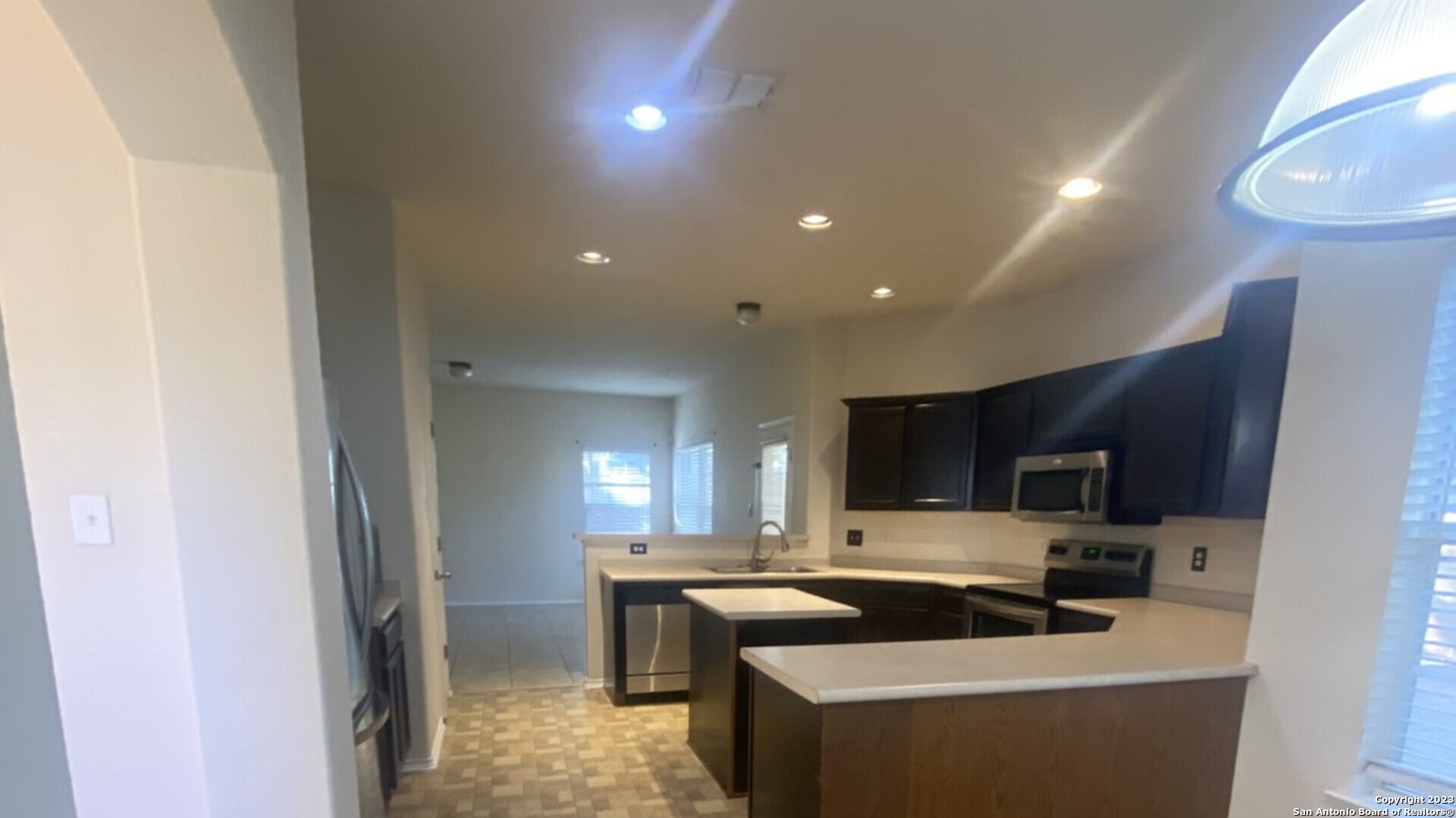 823 Point Cove San Antonio, TX 78253 - Photo 9 of 20