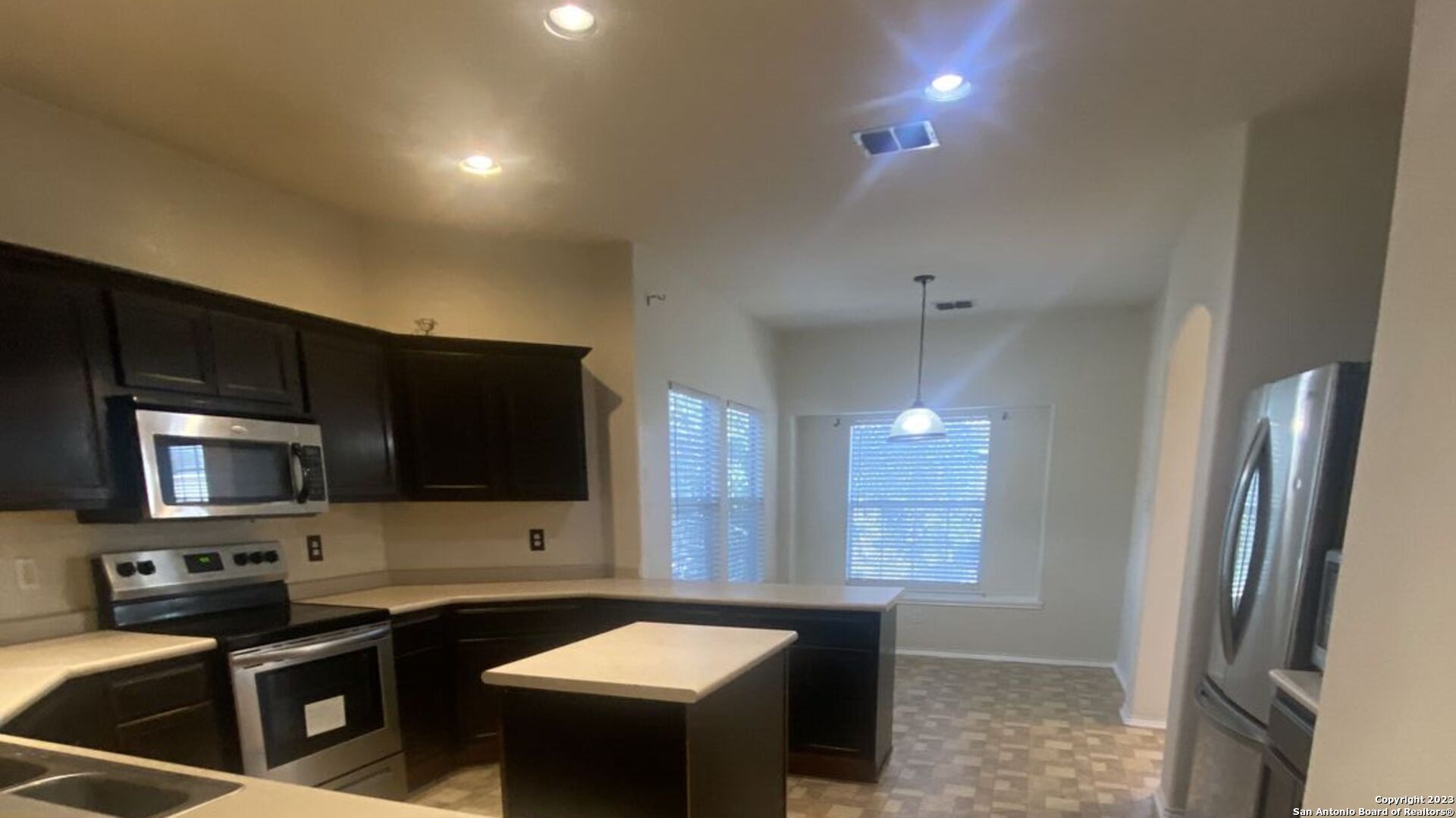 823 Point Cove San Antonio, TX 78253 - Photo 10 of 20