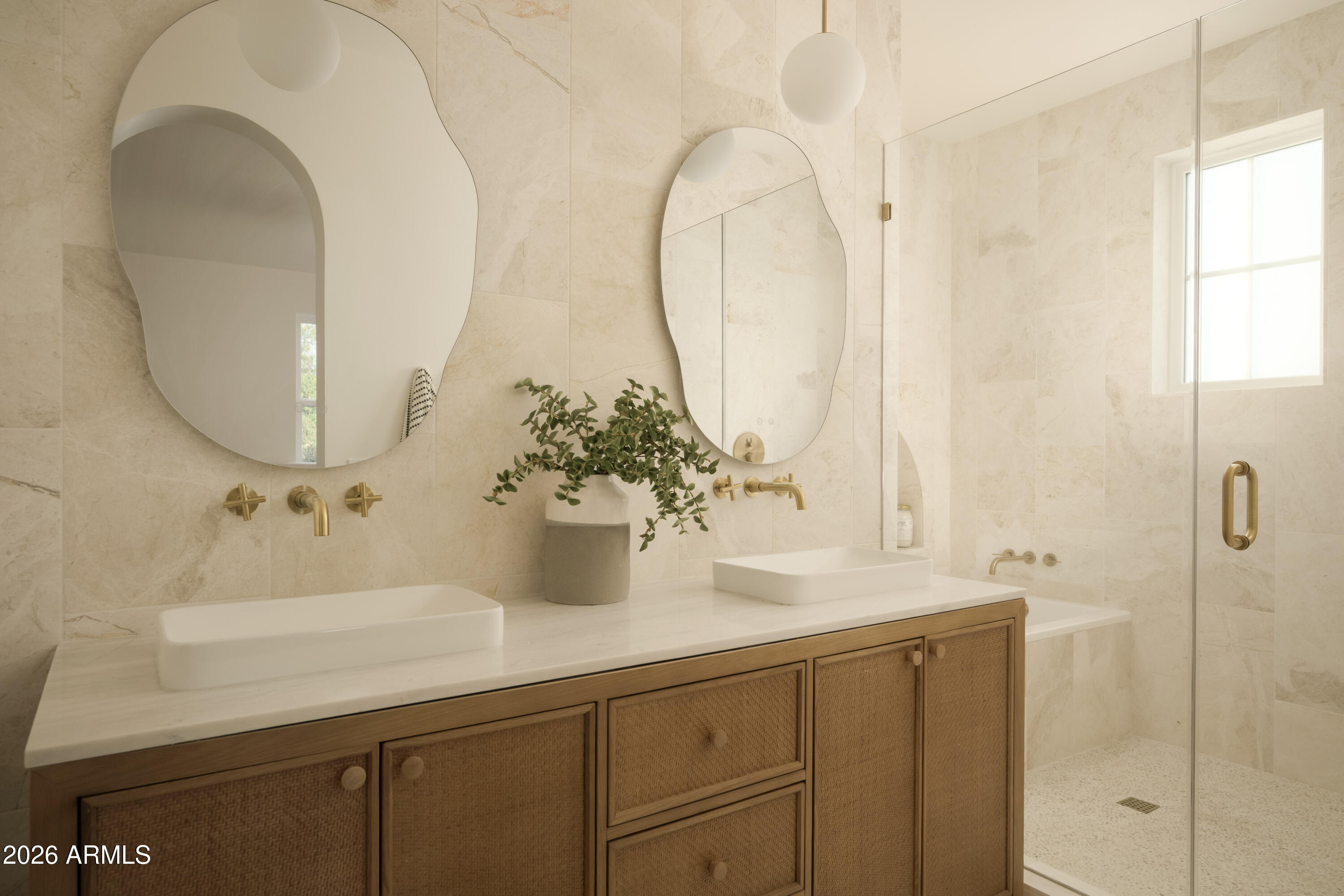 32 West Linger Lane Phoenix, AZ 85021 - Photo 19 of 31 Casita Bathroom