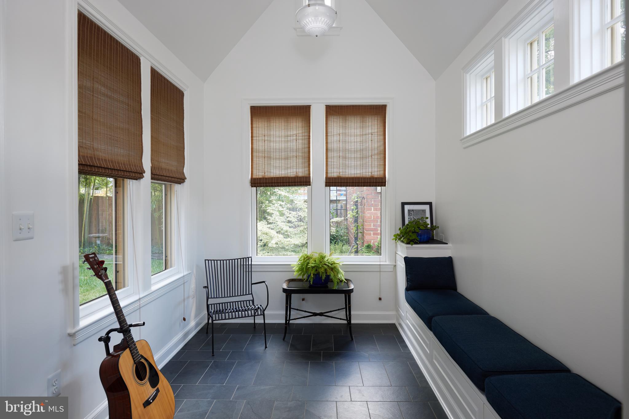 811 Violet Place Silver Spring, MD 20910 - Photo 16 of 42