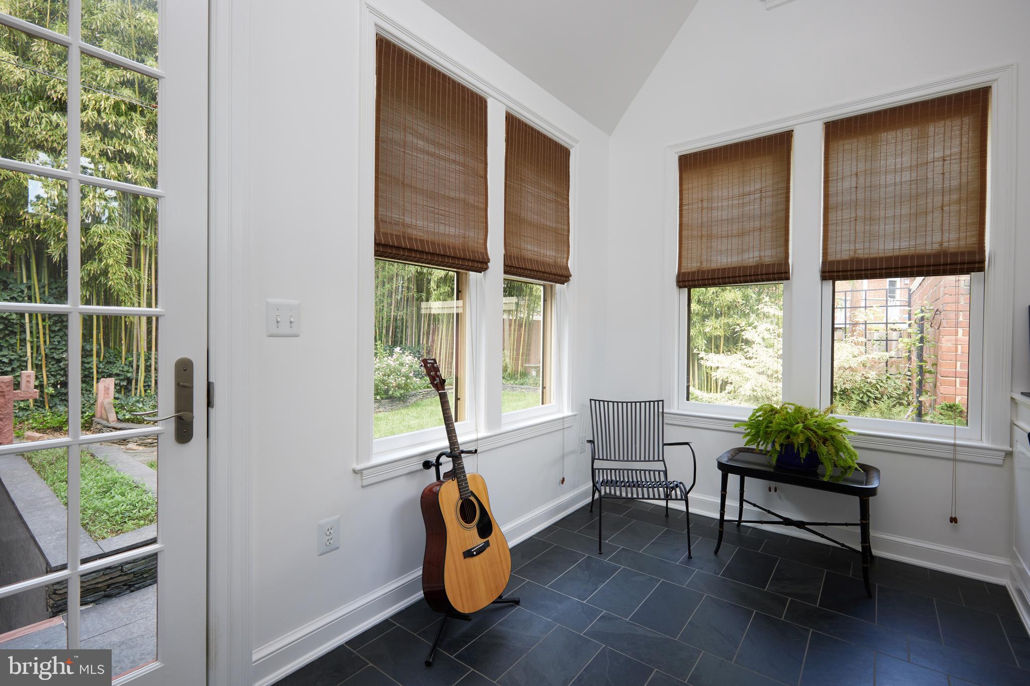 811 Violet Place Silver Spring, MD 20910 - Photo 19 of 42