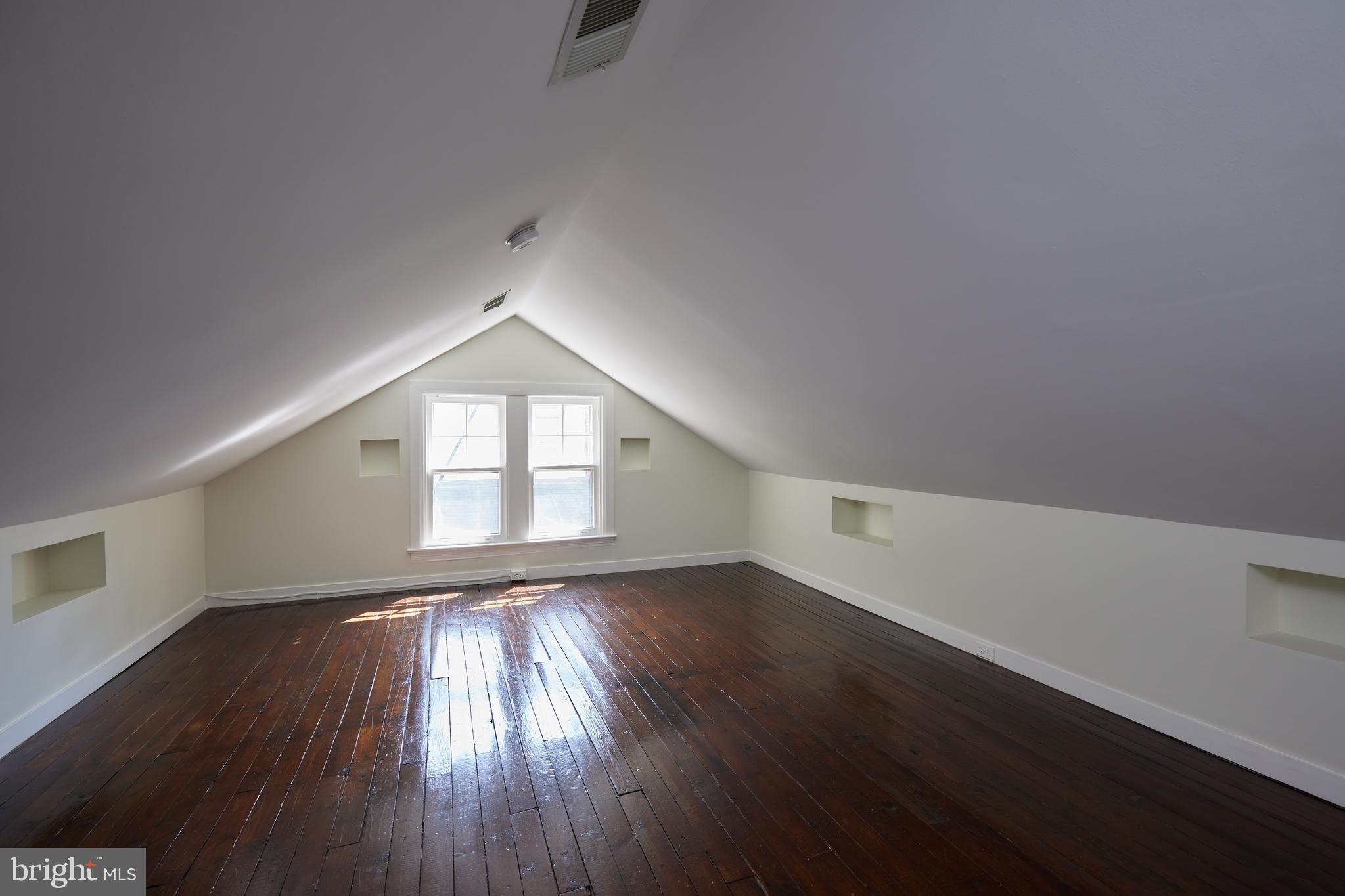 811 Violet Place Silver Spring, MD 20910 - Photo 25 of 42