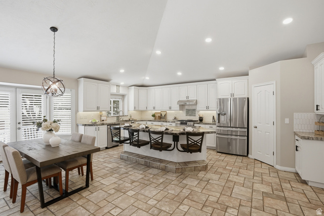 10866 Marsha Kaye Circle Sandy, UT 84070 - Photo 11 of 49