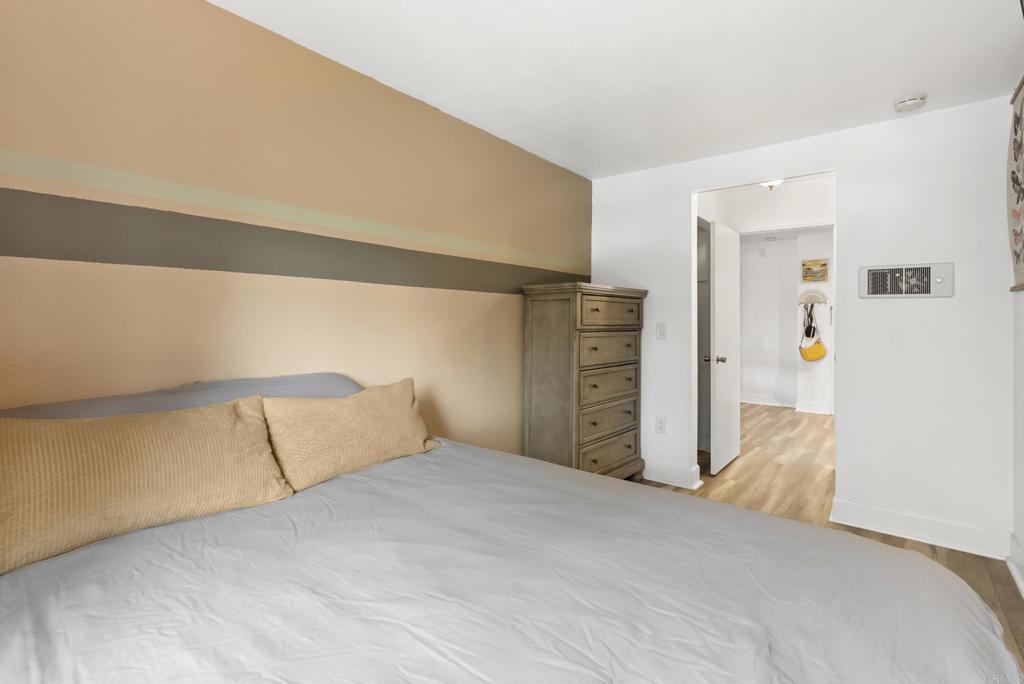 6780 Friars Road, Unit 243 San Diego, CA 92108 - Photo 18 of 31 a view of livingroom