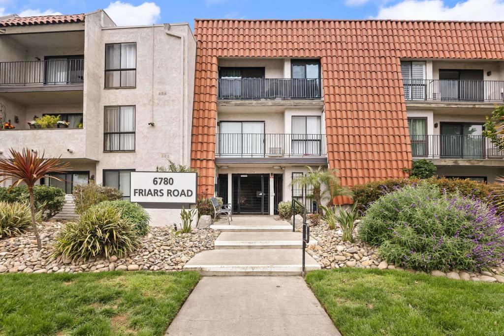 6780 Friars Road, Unit 243 San Diego, CA 92108 - Photo 2 of 31 a front view of a house with garden