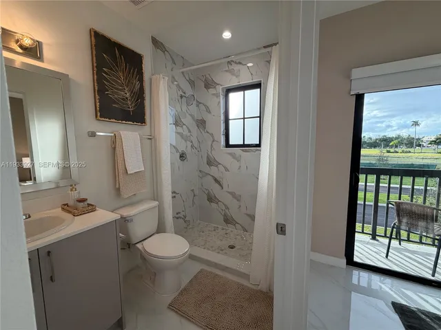 $2,900 | 2308 East 4th Avenue, Unit 206, Hialeah, FL 33013