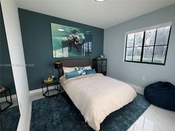 $2,700 | 2306 East 4th Avenue, Unit 204, Hialeah, FL 33013