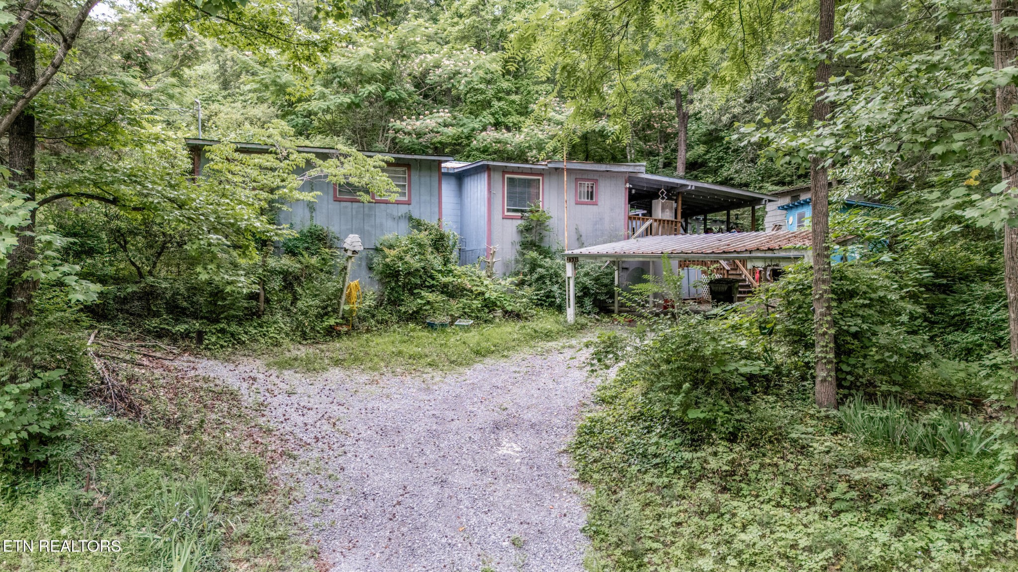 2531 Ridge Road Pigeon Forge, TN 37863 - Photo 14 of 29 Gallery Image 14