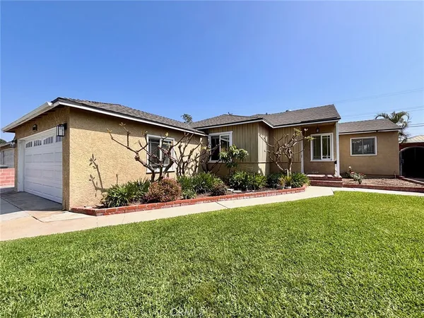 $4,400 | 11162 Ranger Drive, Los Alamitos, CA 90720