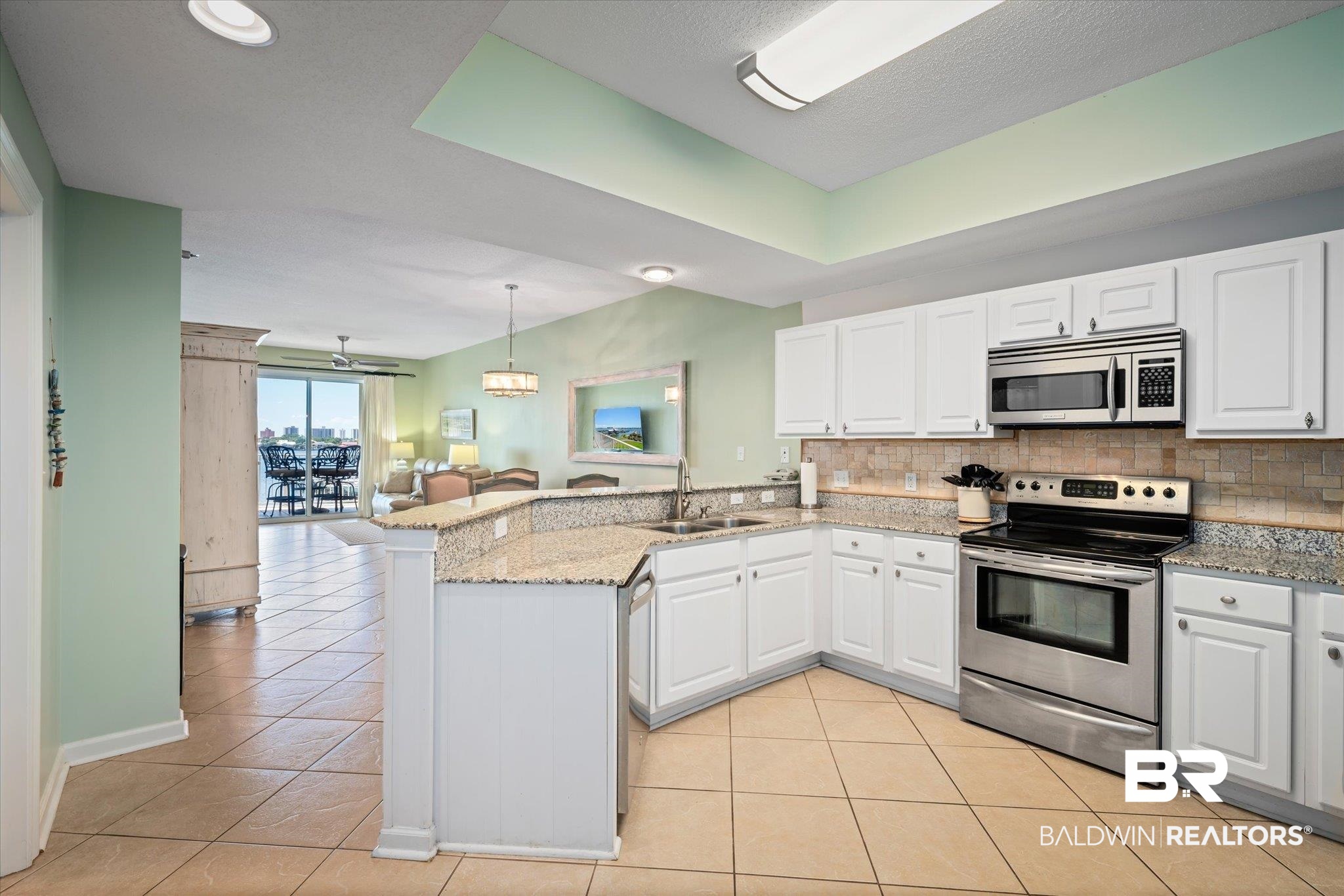 27282 Canal Road, Unit 405 Orange Beach, AL 36561 - Photo 7 of 50 Kitchen