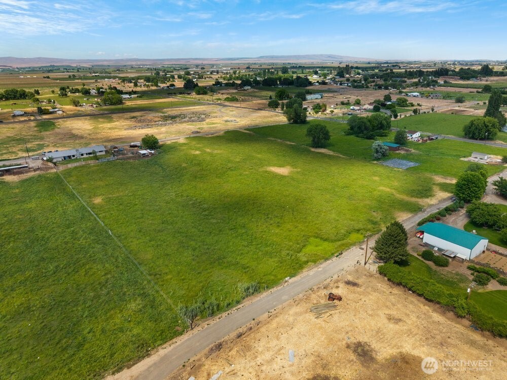7802 Hicks Road Grandview, WA 98930 - Photo 30 of 31