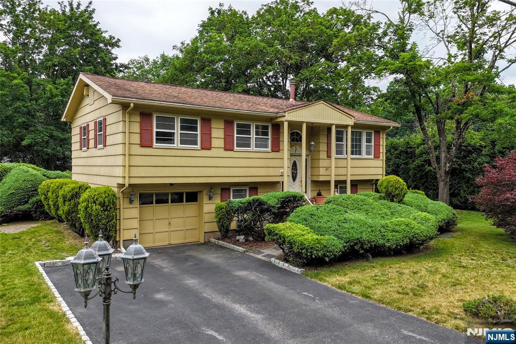 9 Ricker Road West Milford, NJ 07435 - Photo 13 of 44