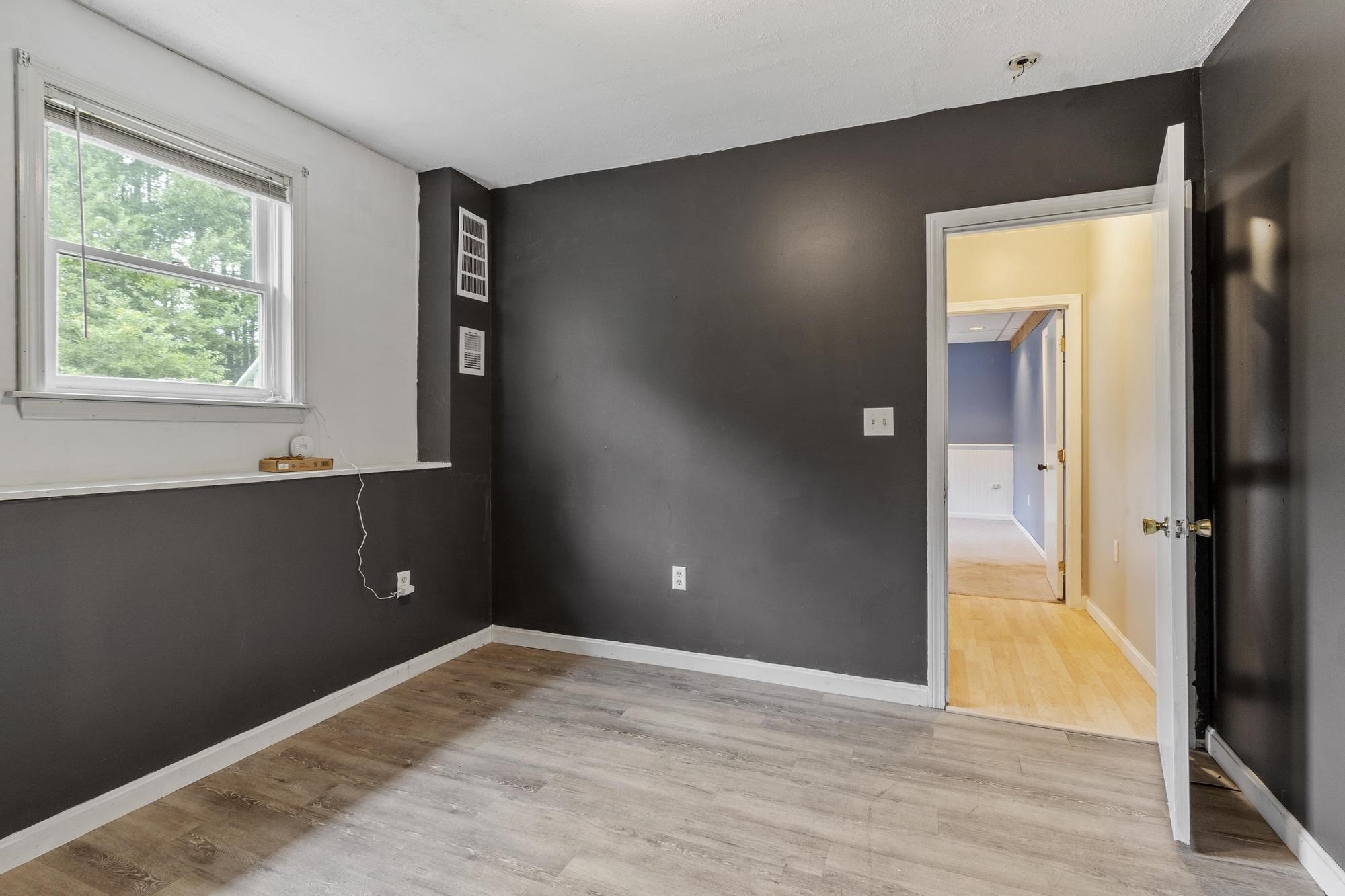 113 Newton Road Plaistow, NH 03865 - Photo 28 of 60