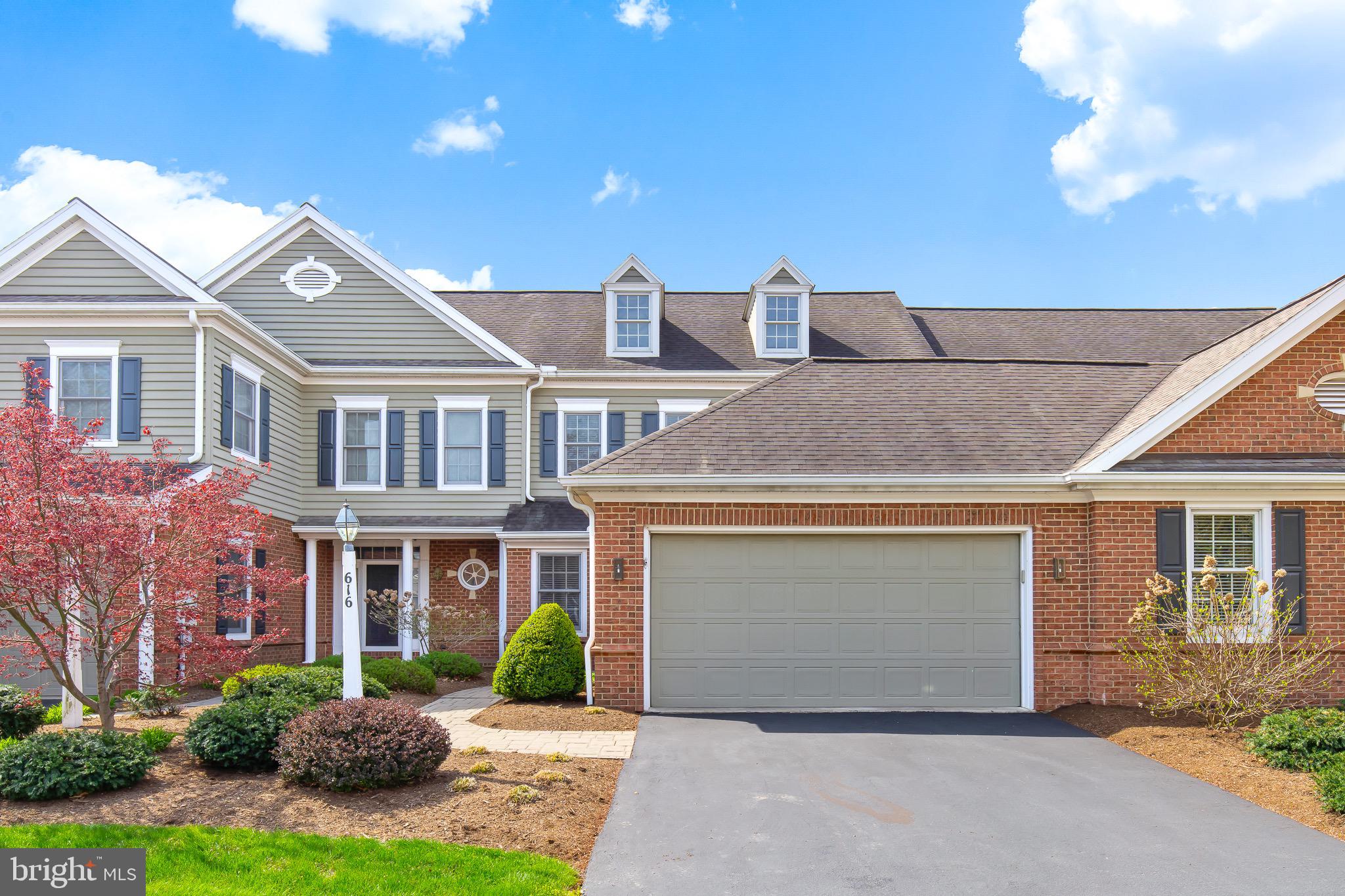616 Northfield Road Lititz, PA 17543 - Photo 2 of 30 front view of house with a yard