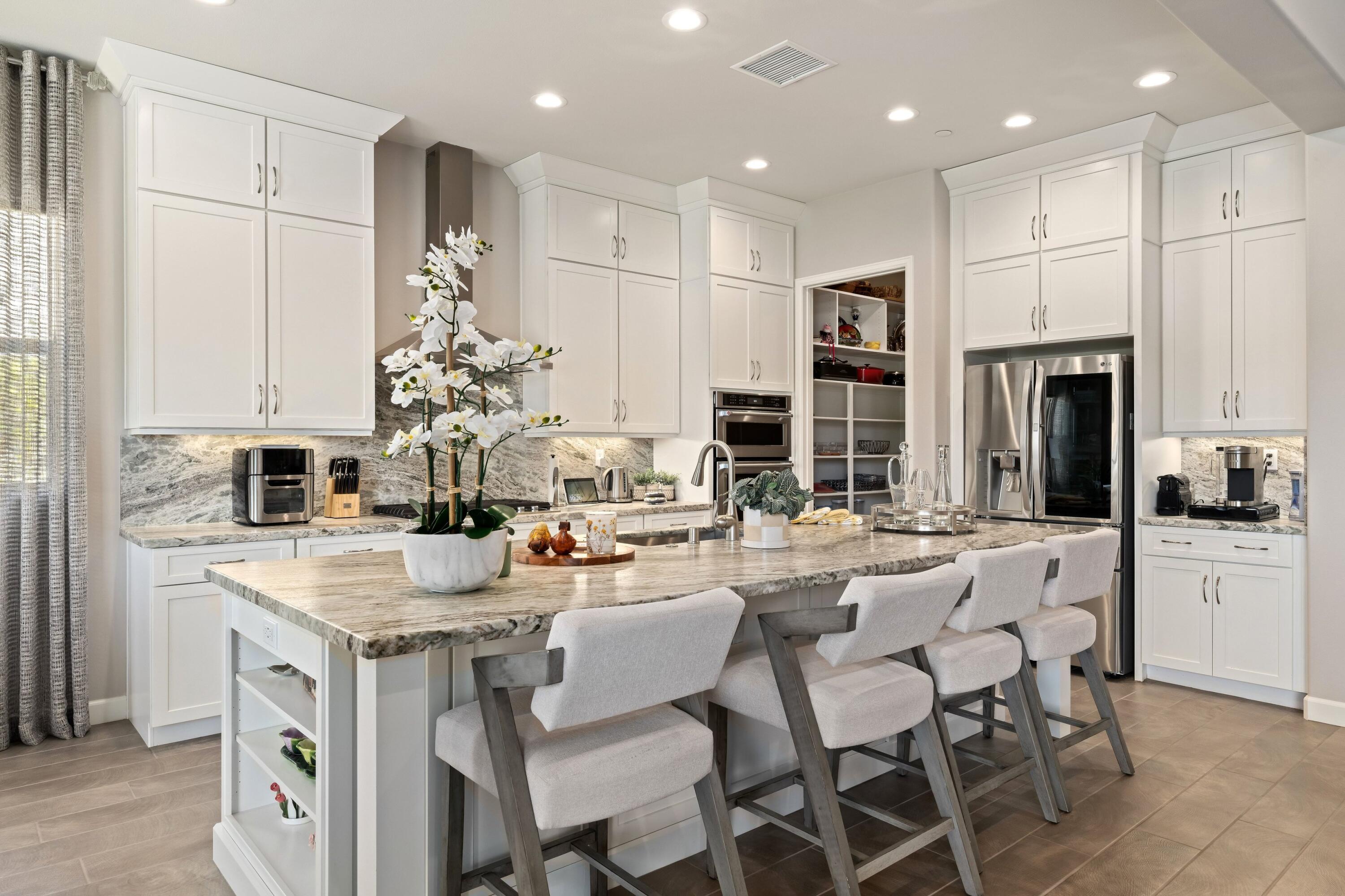 140 Cabernet Rancho Mirage, CA 92270 - Photo 4 of 79 004_35-35-65543749_33