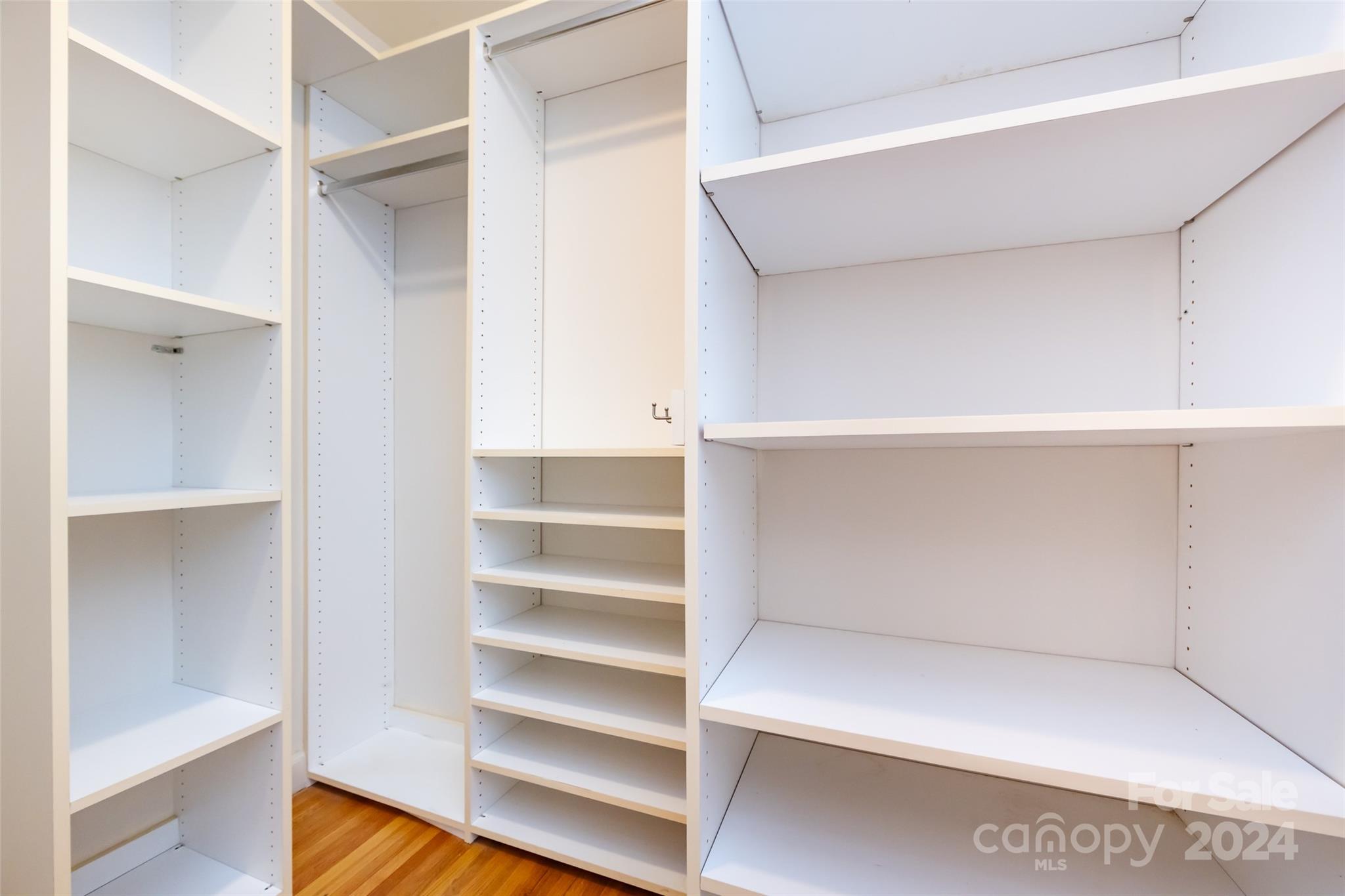 5825 Portburn Road Charlotte, NC 28211 - Photo 29 of 41 Gallery Image 29