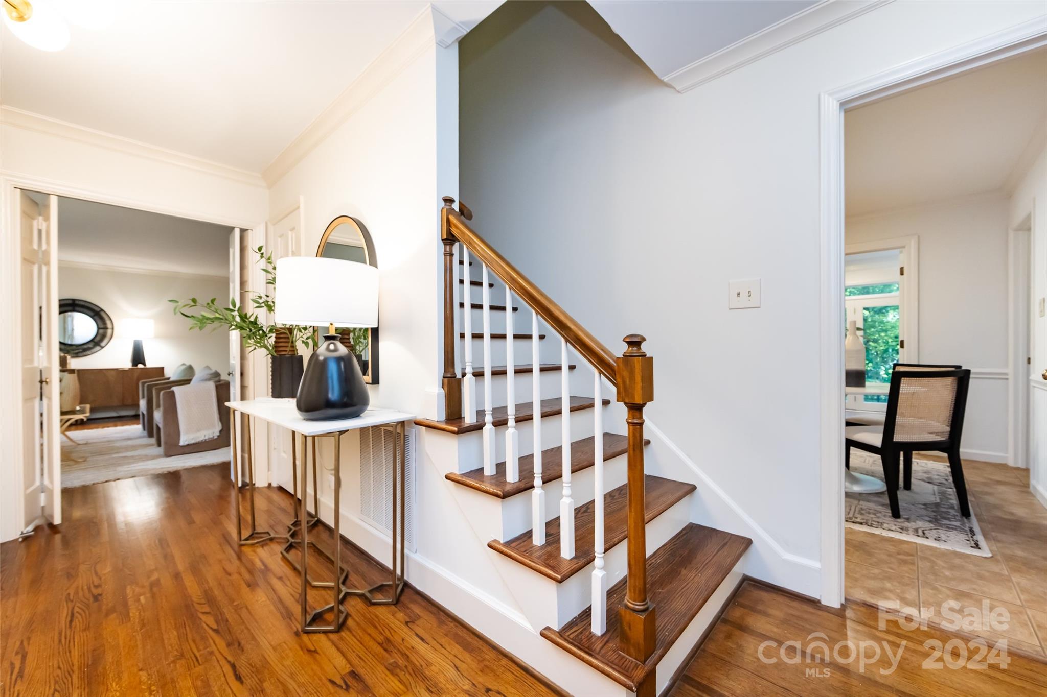 5825 Portburn Road Charlotte, NC 28211 - Photo 4 of 41 Gallery Image 4
