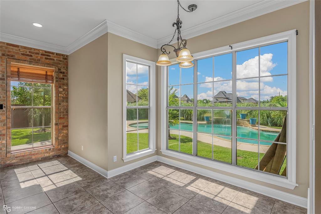 4743 Old Brownlee Road Bossier City, LA 71111 - Photo 20 of 40 a view of livingroom with furniture wooden floor and windows