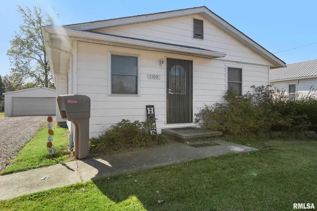 $110,000 | 1109 East Reeves Street, Marion, IL 62959