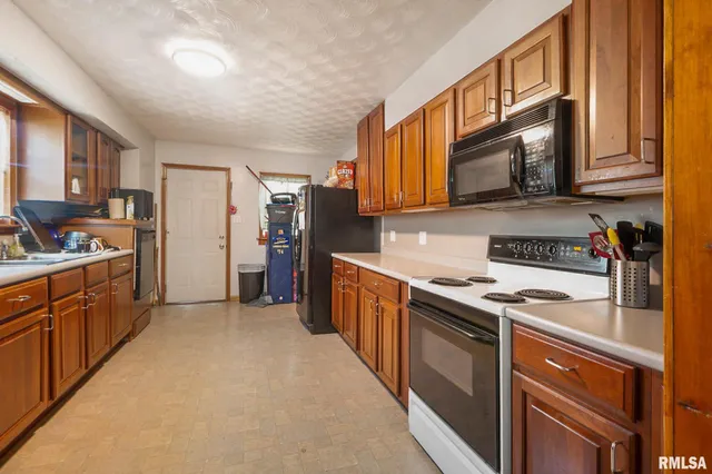 $110,000 | 1109 East Reeves Street, Marion, IL 62959