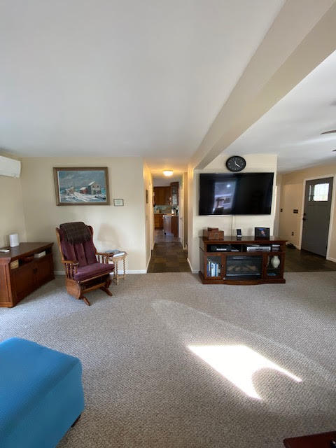 279 Indian Point Road Georgetown, ME 04548 - Photo 32 of 84 Living Room