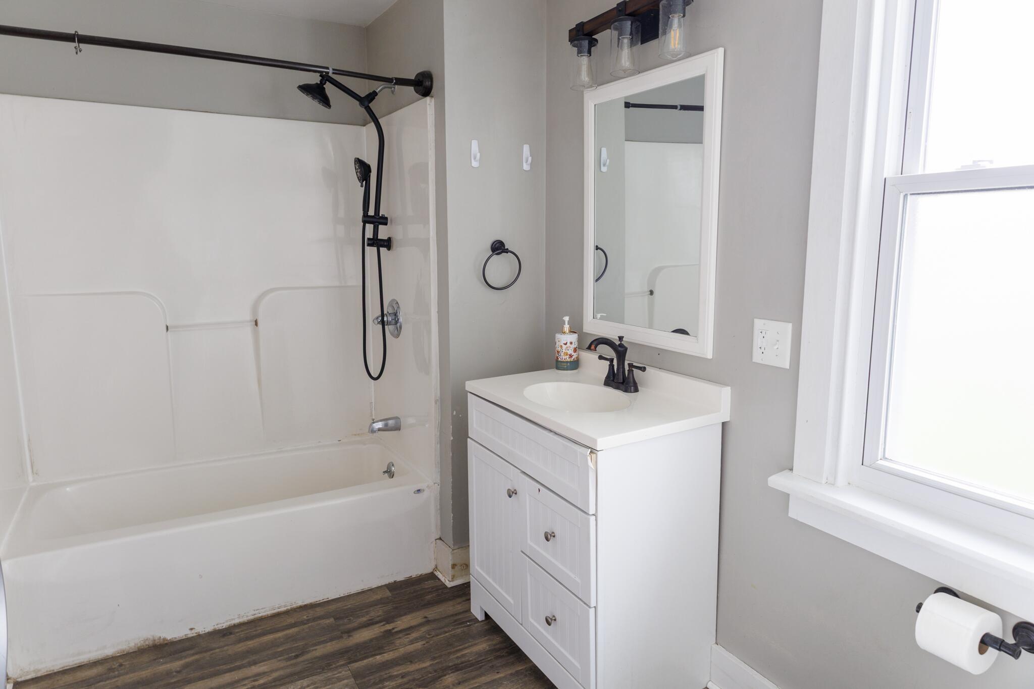 22 Booker Street Thomaston, ME 04861 - Photo 15 of 32