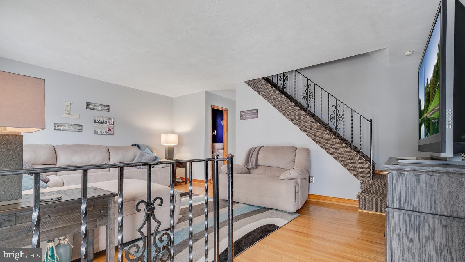 12631 Calpine Road Philadelphia, PA 19154 - Photo 2 of 23